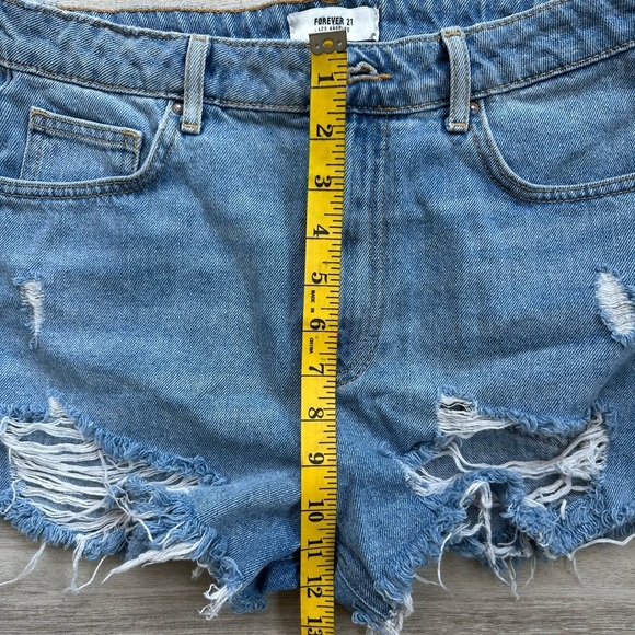 Forever 21 Blue Distressed Jean Shorts size 27 - Picture 4 of 8
